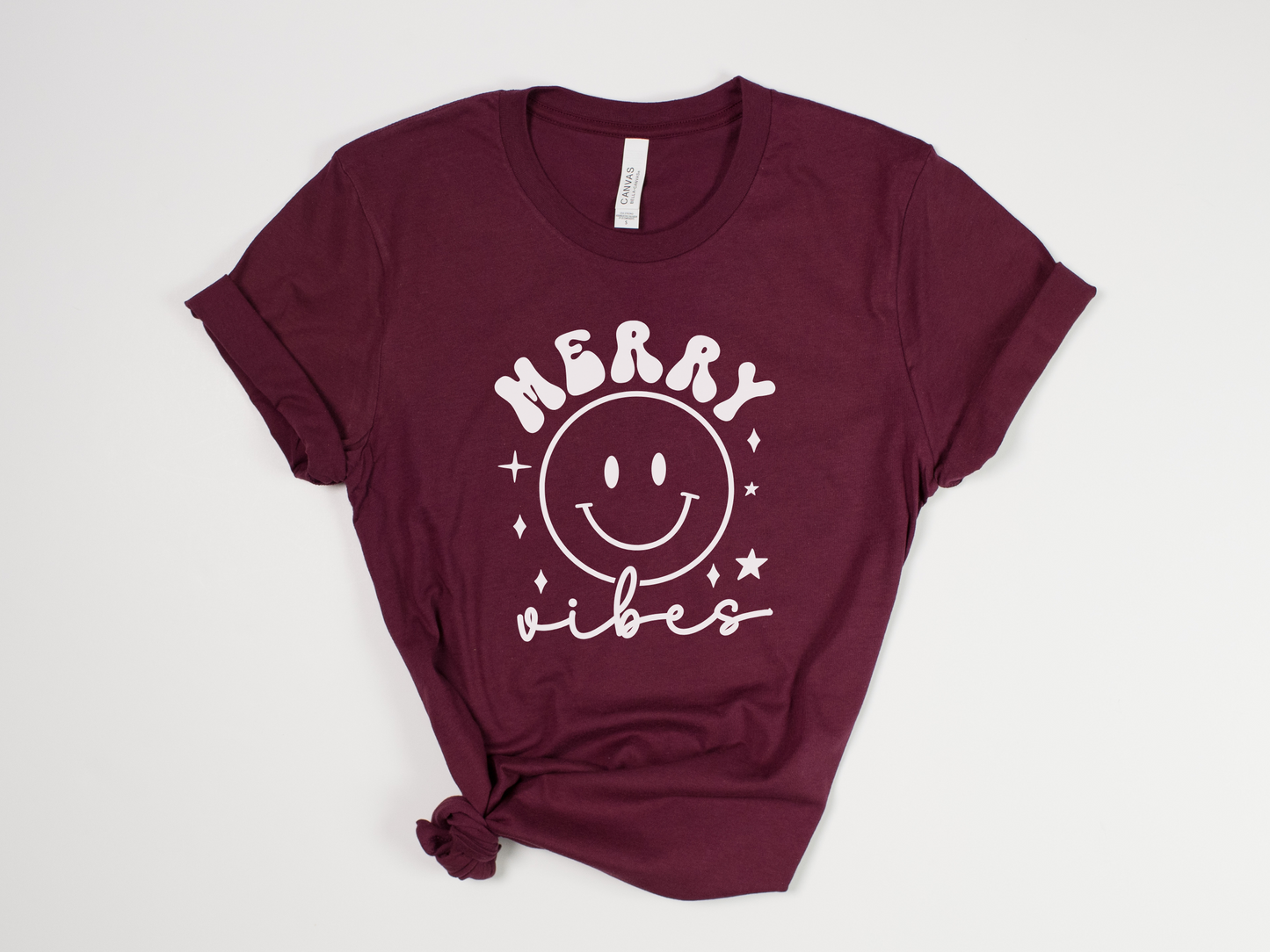 Cute Christmas T-Shirt - "Merry Vibes" Smiley Face Holiday Tee