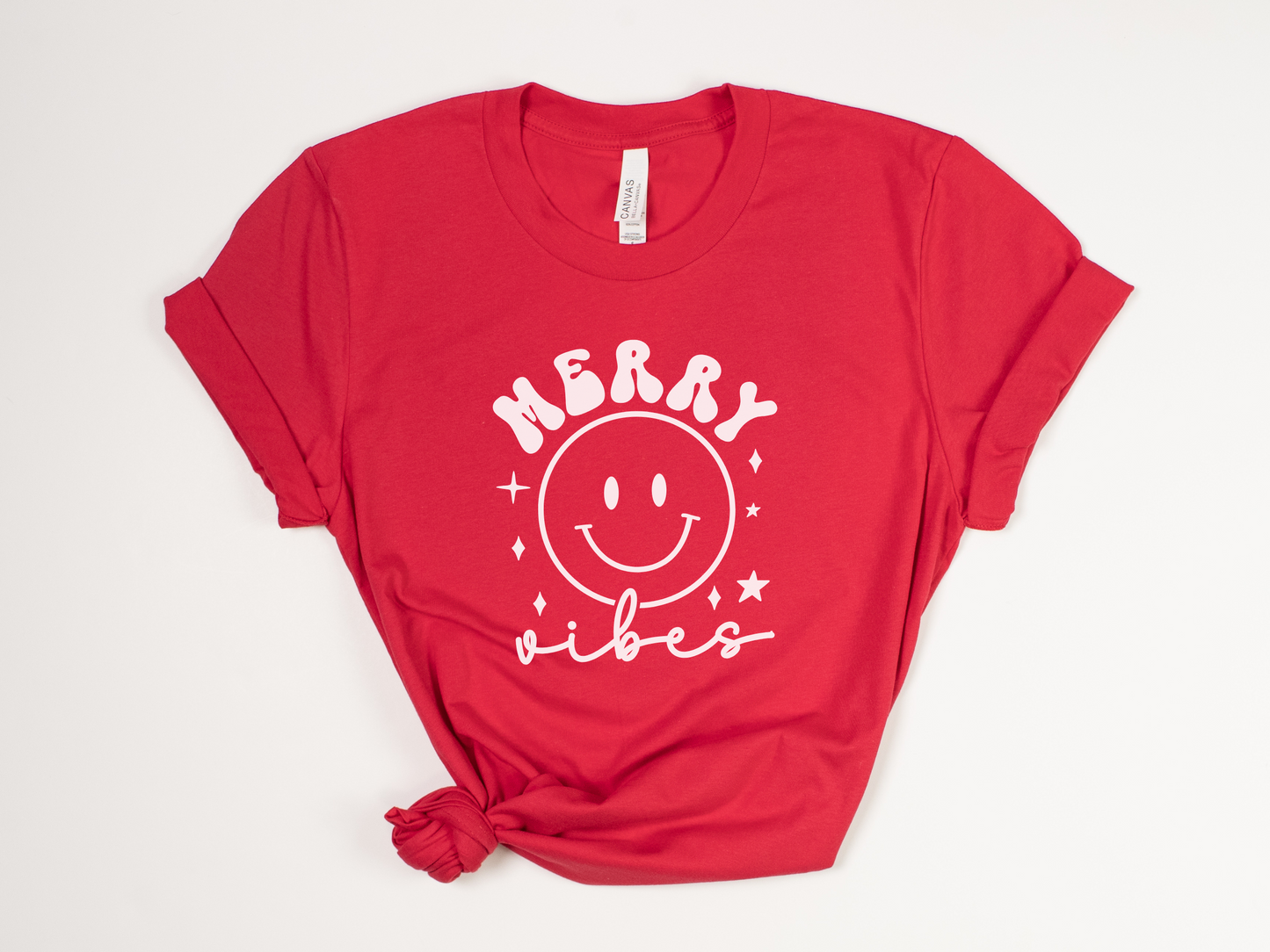 Cute Christmas T-Shirt - "Merry Vibes" Smiley Face Holiday Tee